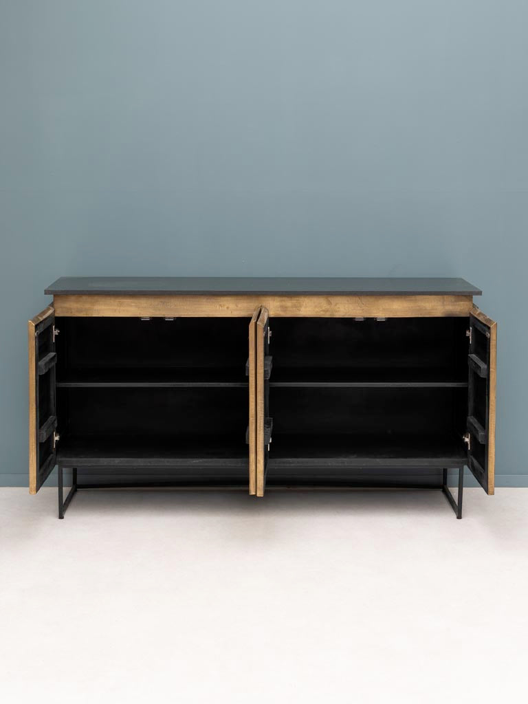 Großes, strukturiertes Sideboard für Eingangsbereich oder Wohnzimmer, ideal als Statement-Piece mit viel Stauraum, vereint Stil und Funktionalität in einer modernen Einrichtung