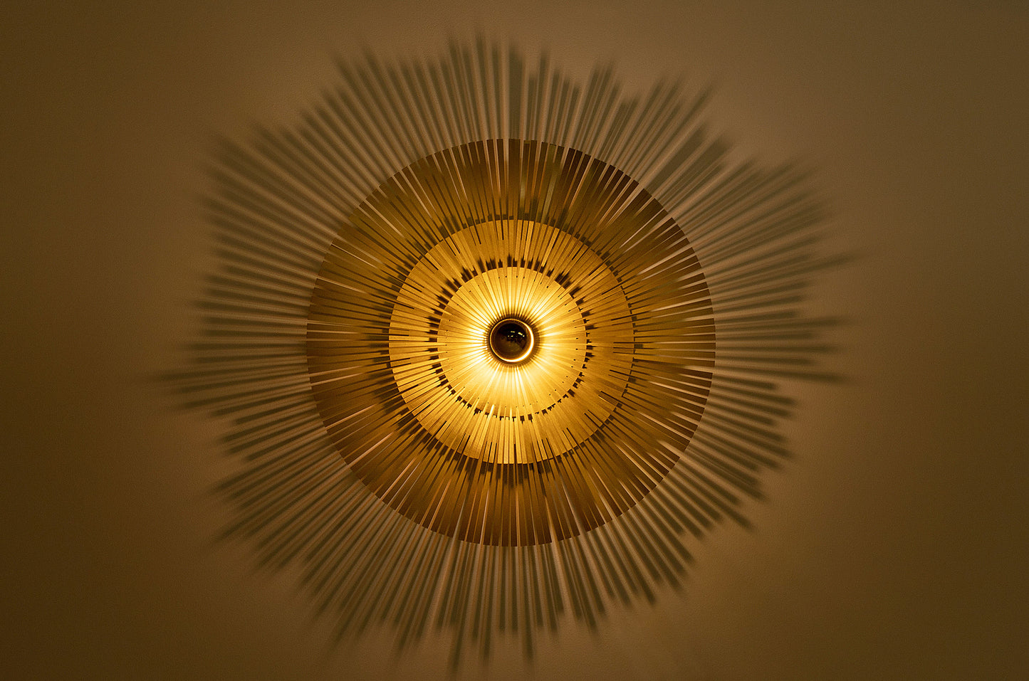 Wandleuchte Modern Stil in Messing 60cm