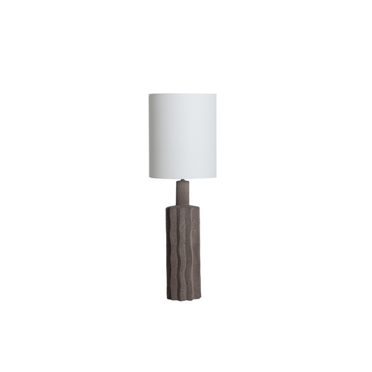 Nina – skulpturale Leuchte aus Keramik im Contemporary-Stil