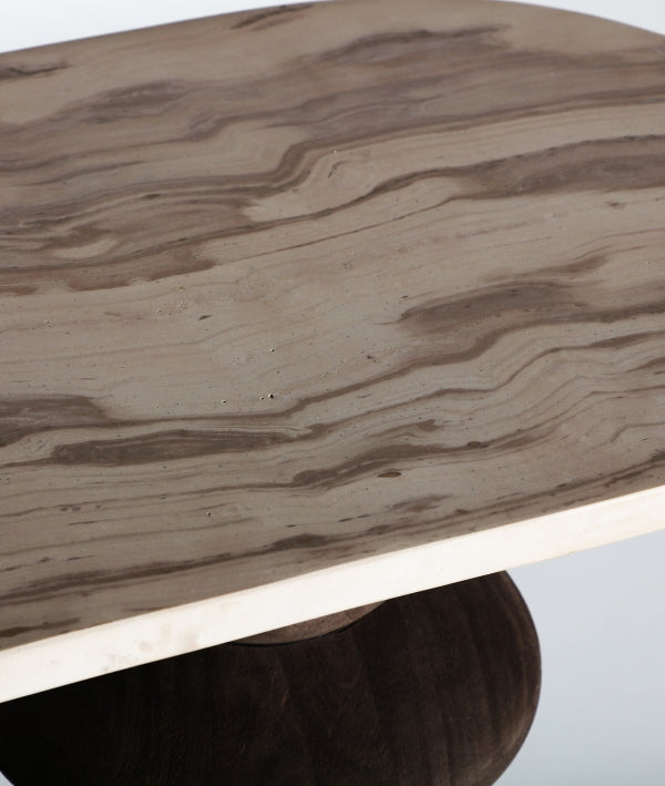 Zoe – skulpturale Konsole aus Mango-Holz im Contemporary-Stil