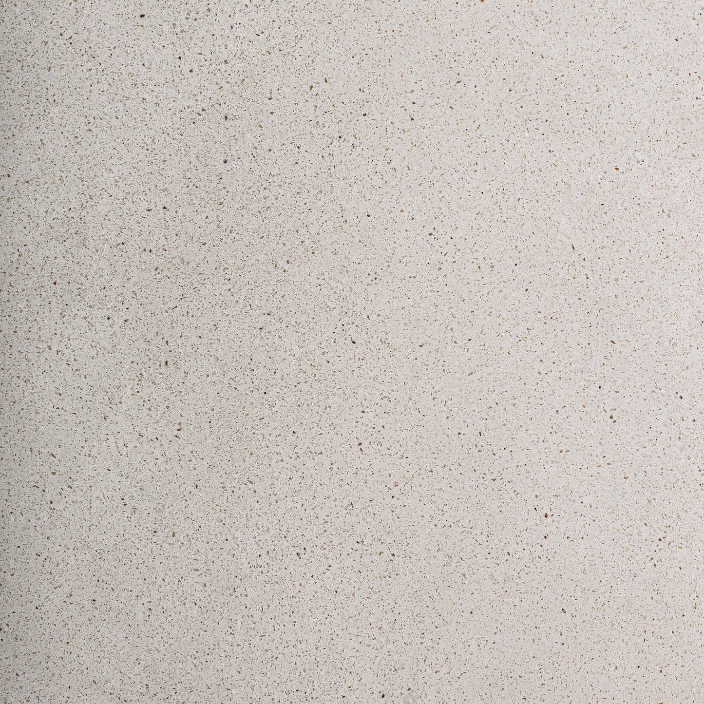 Artur – skulpturaler Beistelltisch aus Terrazzo im Contemporary-Stil