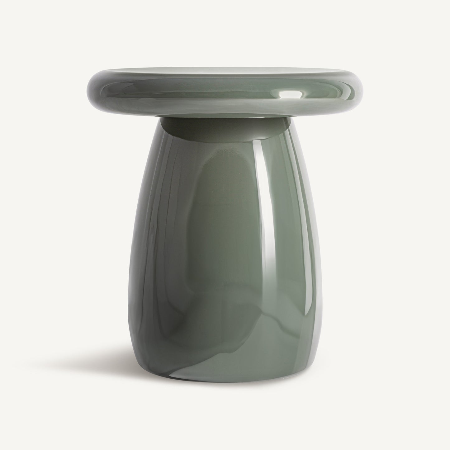 Gaston – organischer Beistelltisch aus MDF im Contemporary-Stil