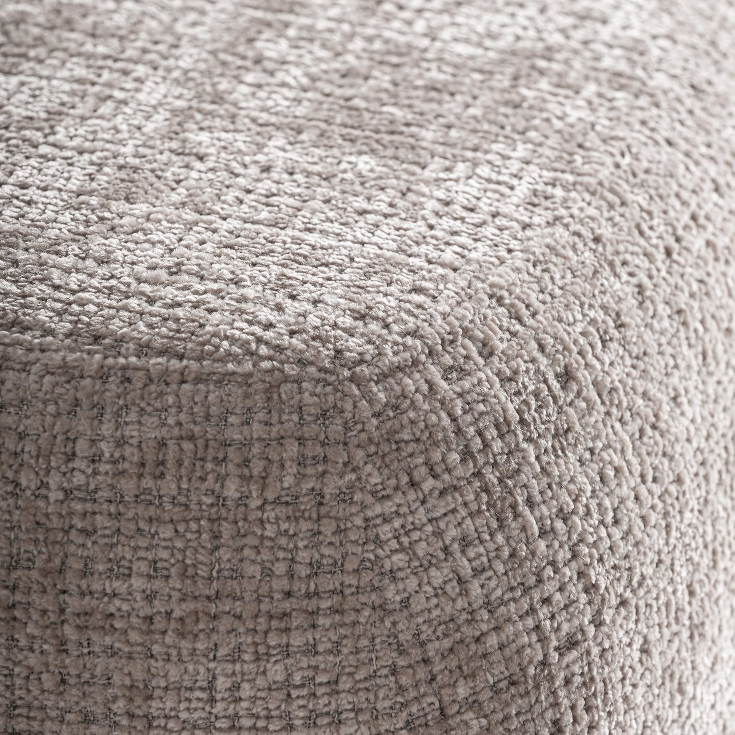 Bea – weicher Pouf aus Polyester im Contemporary-Stil
