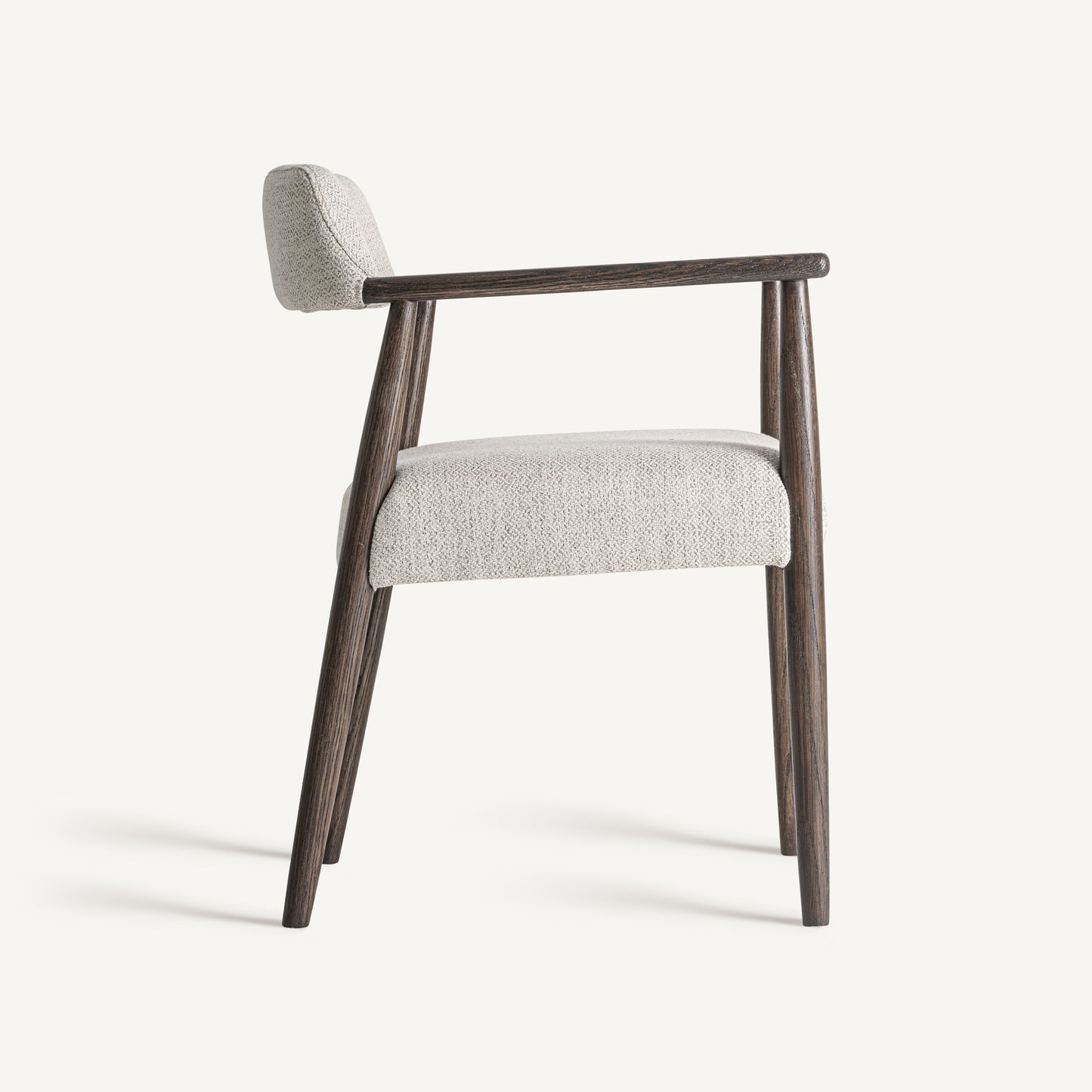 Toni – moderner Sessel aus Eschenholz im Contemporary-Stil